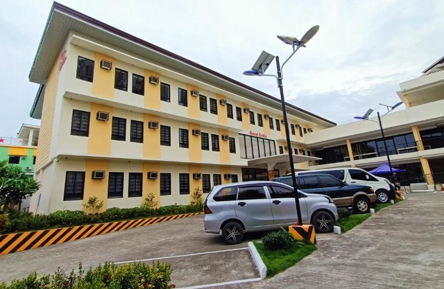 Grand Emilia Hotel