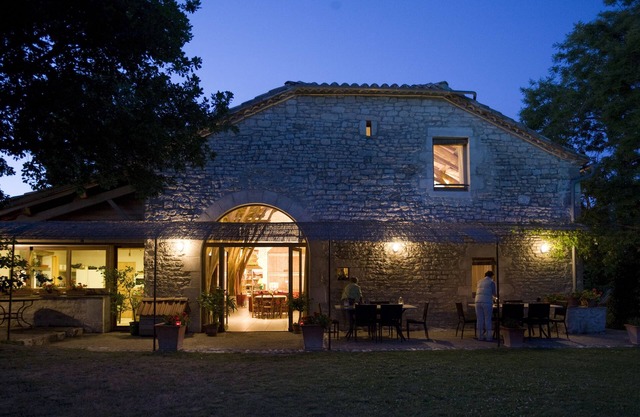 Grand Gîte de Charme dans le Lot - Jacuzzi, Piscine & Truffles - 14 pers.