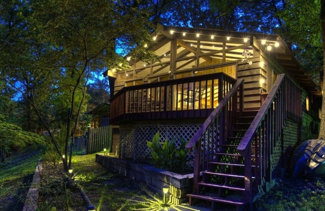 Grand Lakeside Escape with Double Decker Dock!