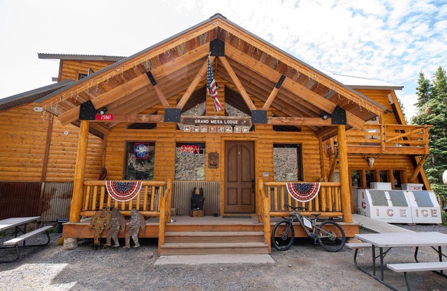 Grand Mesa Lodge