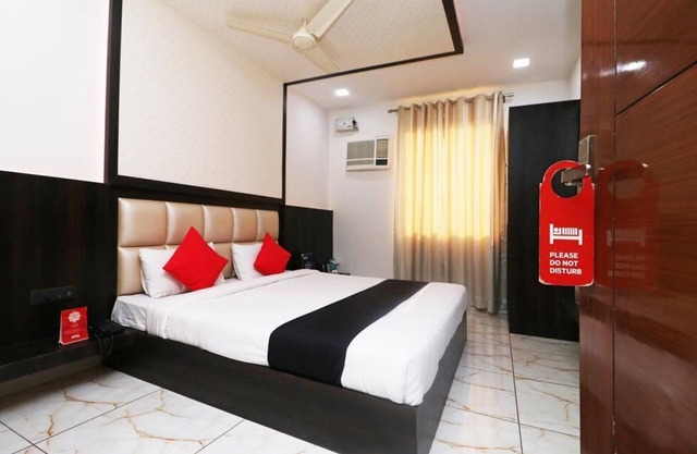 Grand Sparrow Inn Hotel, Agra