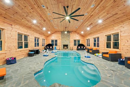 Grand Timber by AvantStay Indoor Pool Sports Court Game Room More