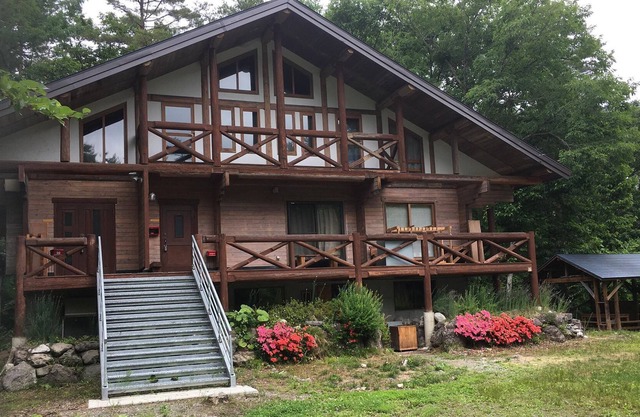 Grand Villa Plus Two9 bedroomsup to 22 guests / Kitaazumi-gun Nagano