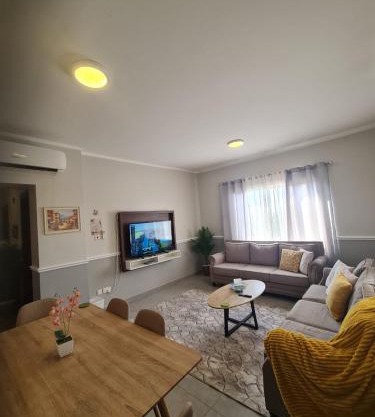 Grandeur Sunrise Apartments
