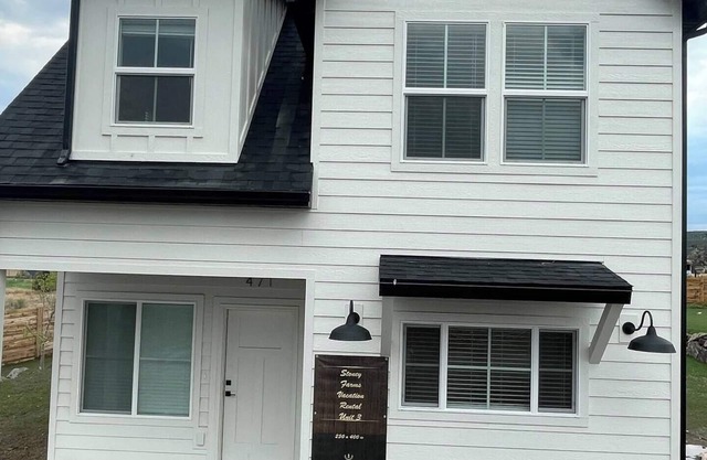 Grandma's Farmhouse @ Stoney Farms -NO CHOREs