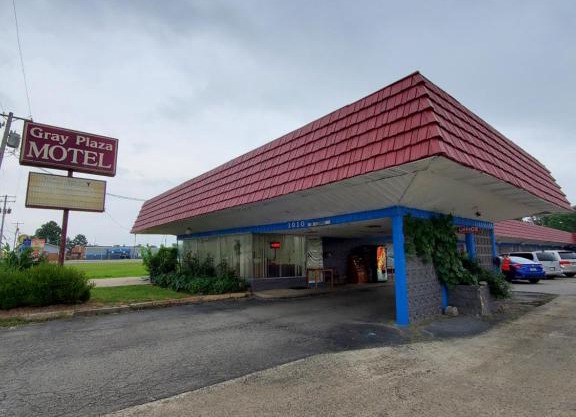 Gray Plaza Motel West Frankfort