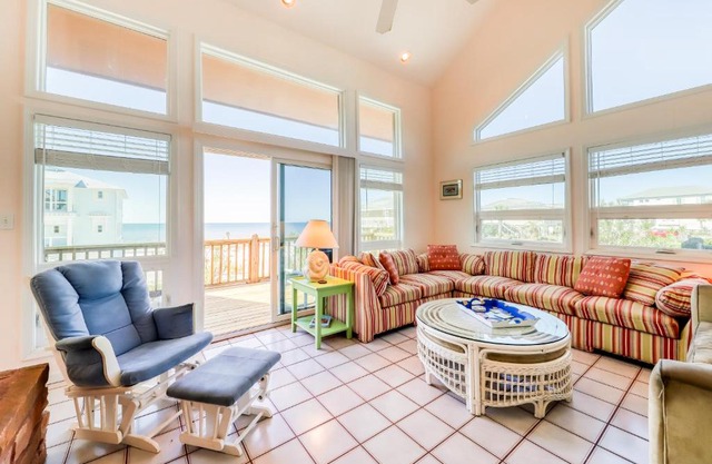 Grayton Beach "Inn The Pink" 95 High Dune Drive (House)