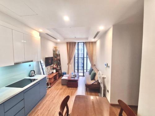 Great 2Bedroom Apt Near Vincom Mall And My Dinh Stadium