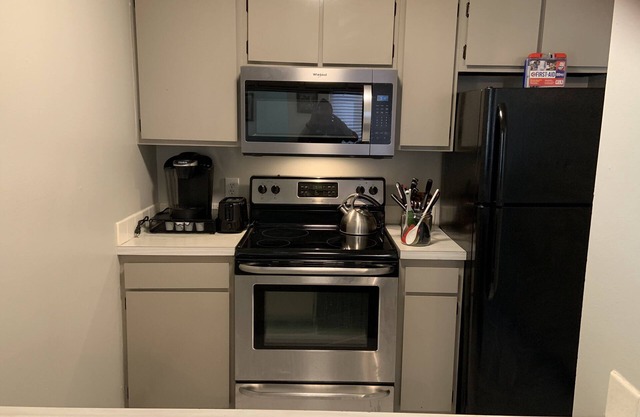 Great Condo in a Great Central Location!