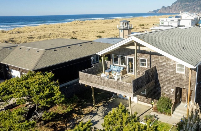 Great Escape MCA#1408 Stunning oceanviews, 4 bdrm, 1 house off the beach