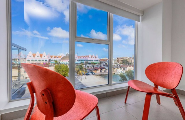 Great Family condo Oceanfront - Downtown