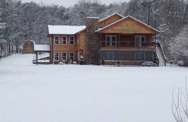 Great for family vacations, weddings, And Church retreats.