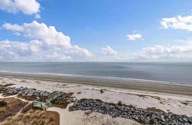 Great for Small Families! Oceanfront Condominium Community with Oceanfront Swimming Pool