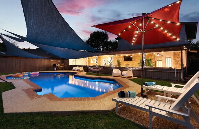 Great home, great location and great price 4bd, 2ba private pool and hot tub