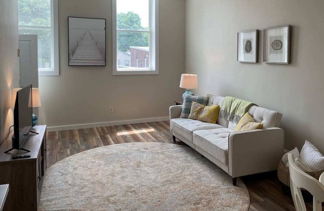 Great Location in Village! Newly Renovated 2 bed!