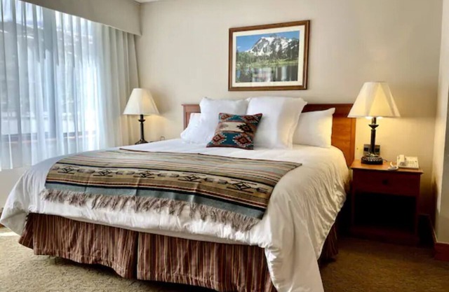 Great Location - Pet-friendly - Hot Tub, Pool, Gym