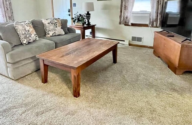 Great Location to visit Indy! Quiet 1 Bdrm Home