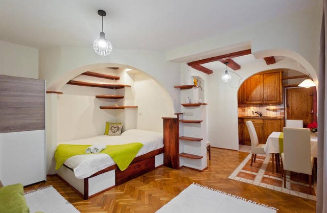 Green Apartment