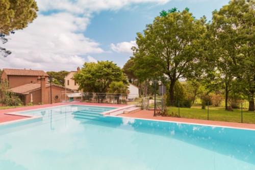 Green Hill Apartments