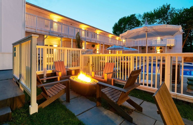 Greenporter Hotel