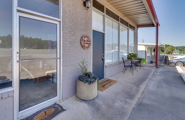 Greers Ferry Condo w/Easy Access to Lake!