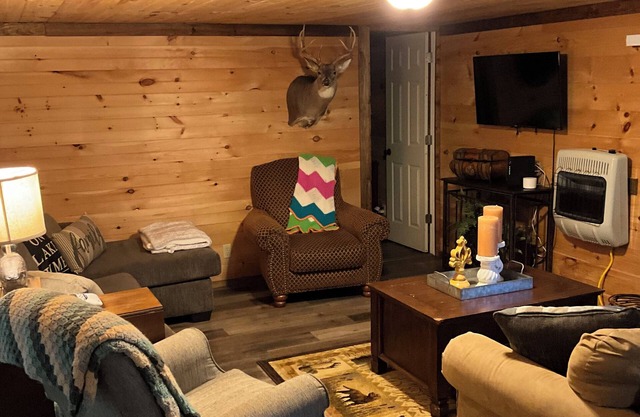 Greers Ferry Lake getaway
