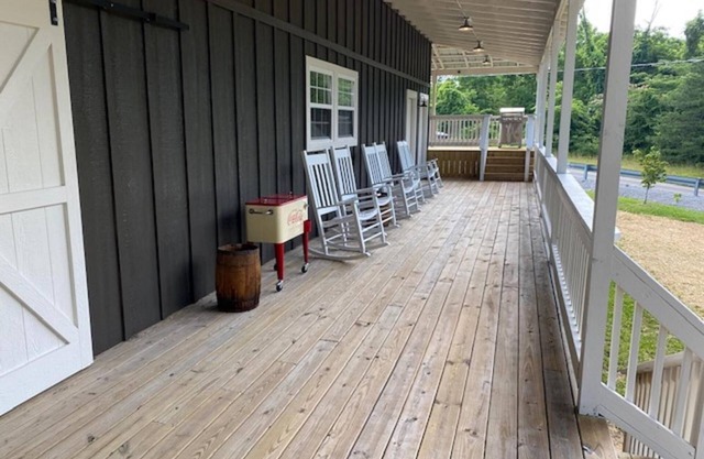 Greeter Falls Lodge Suite 4