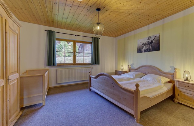 Großzügige im Bayerischen Landhausstil eingerichtete Ferienwohnung