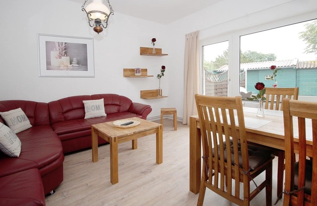Ground floor apartment with terrace and large bath