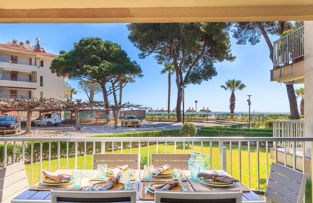 Ground floor flat on the beachfront in Cambrils - 249 UHC DMS V