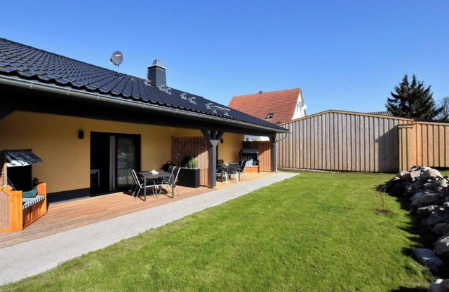 Groundfloor holiday apartement with a garden