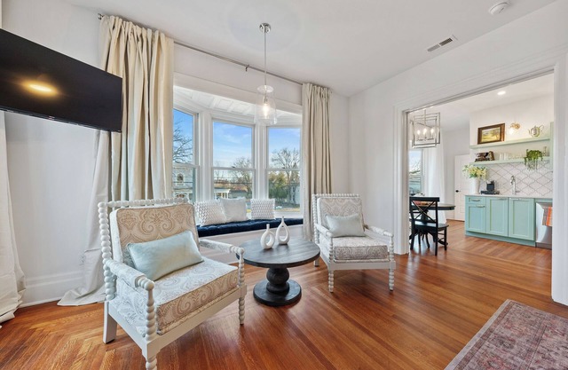 Group Booking! Entire Boutique Hotel Rental