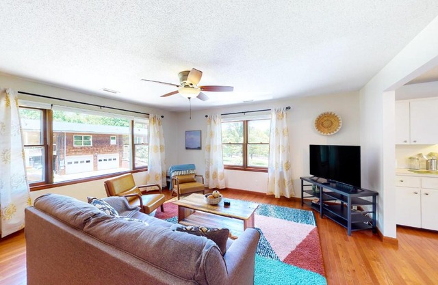 Guest House at Firefly Ridge