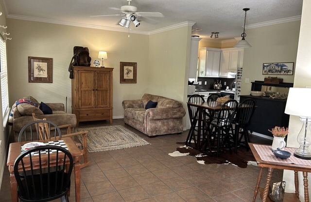 Guest House Available for Game Weekend+ Rental