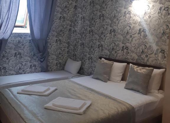 Guest house on pereulok Pionerskiy 4V