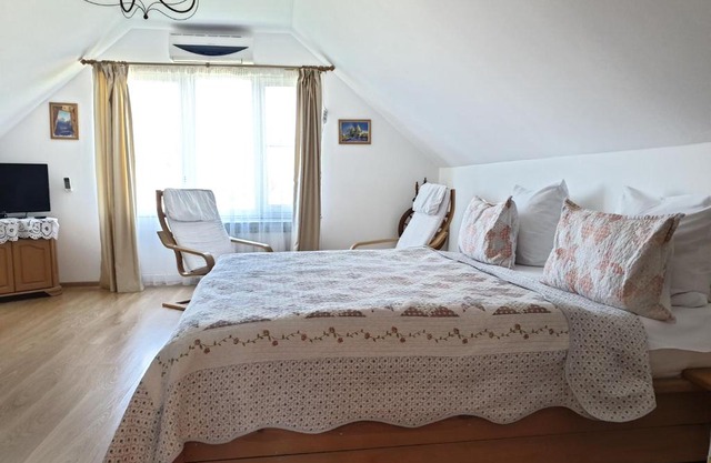 Guest house Usadba Surikova