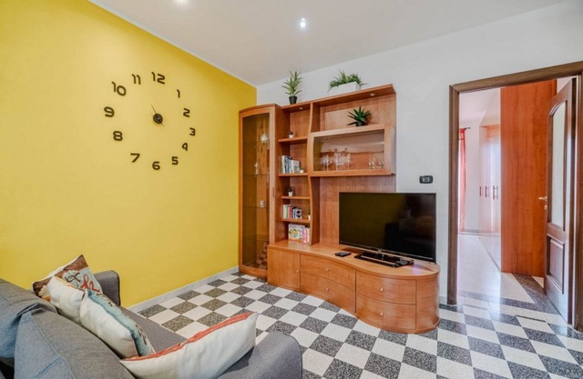 GuestHost - Cozy Apartment in Vanchiglietta