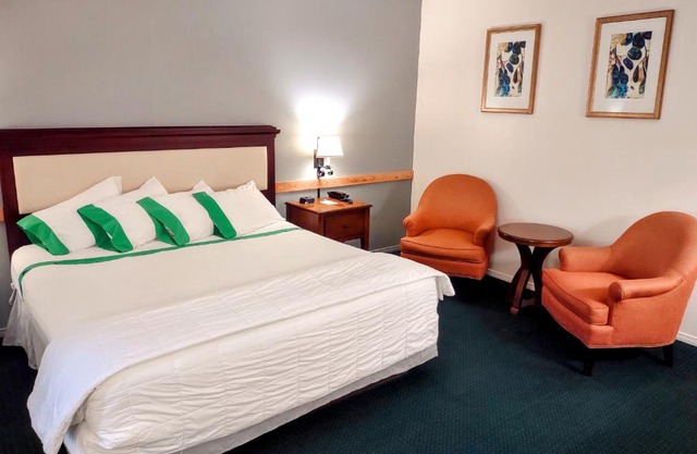 GuestHouse Inn Enumclaw