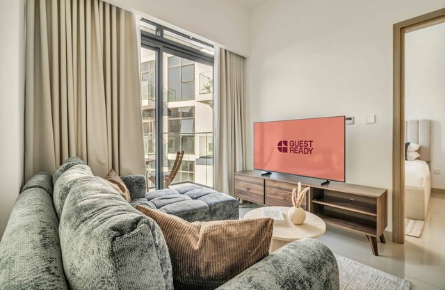 GuestReady Essential - Mode Retreat Azizi Gardens