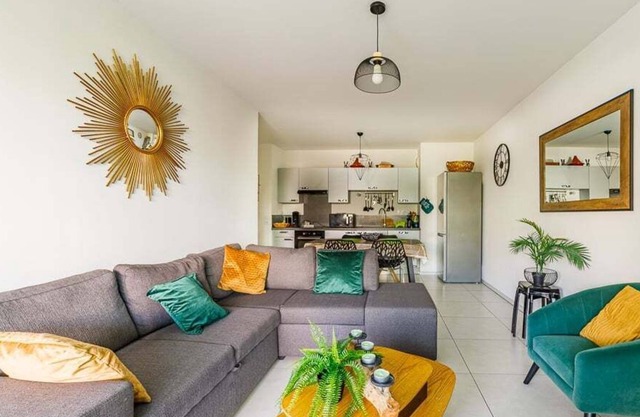 GuestReady - Marseille's Mediterranean Marvel