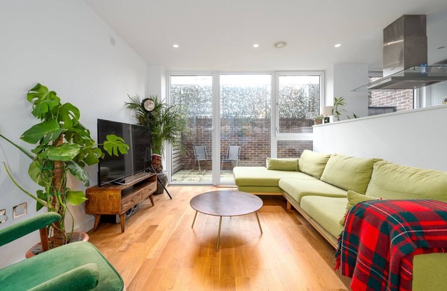 GuestReady - Modern lodge with garden