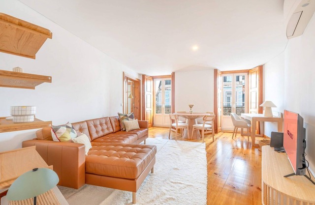 GuestReady - Night out adventure in Lisbon