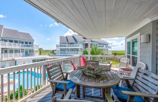 Gulf Breeze | Gorgeous Pool, Amazing Gulf Views