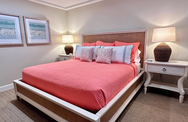 Gulf Views, Sunrises, Sunsets and a Luxury Interio
