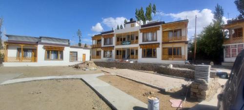 gultuk homestay airport road skalzangling leh ladakh