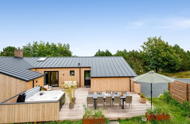 "Gunny" - 500m to the fjord by Interhome