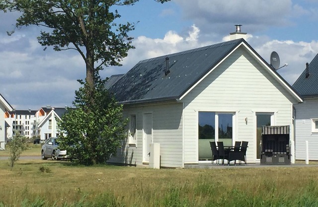 Holiday Home 'Skipper Hus By Seeblick Ferien' with Private Terrace and Shared Garden