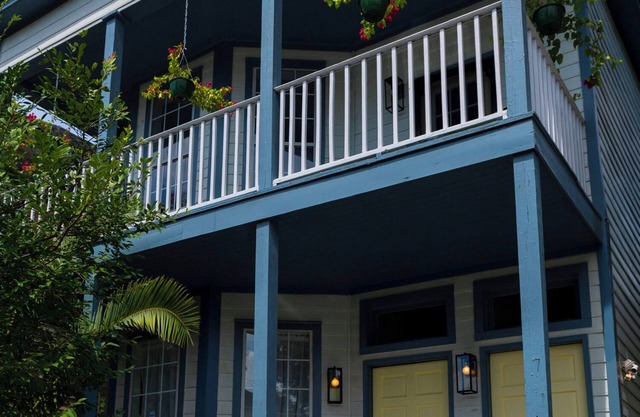 Hab House - Palm Side. A perfectly situated oasis during your Savannah travels.