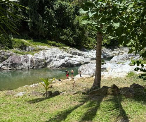 Hacienda Esmeralda Private Access To River