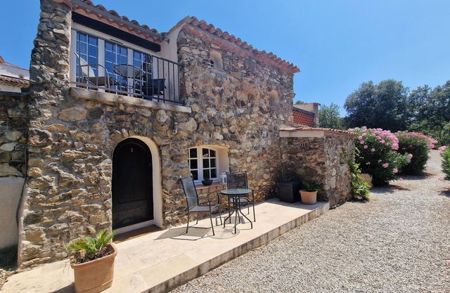 Hameau des Claudins # 2 Préconil with heated swimming pool near Saint-Tropez